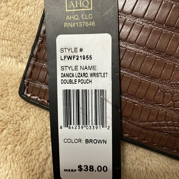 London Fog Wristlet - Picture 8 of 8